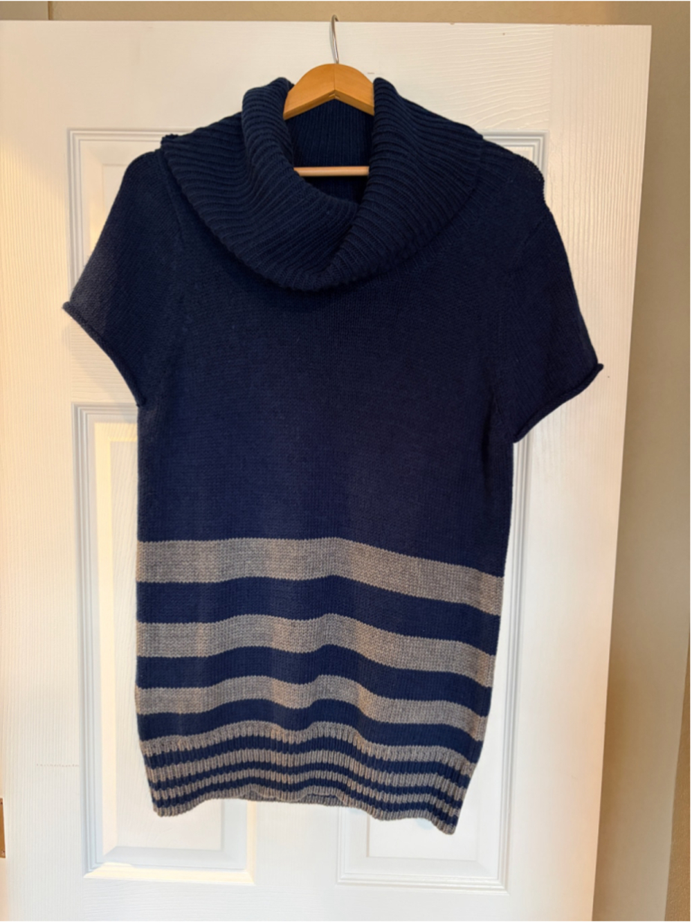 NWT BCBG Maxazria Chunky Knit Sweater Size L Angora Wool Slouchy School Q17